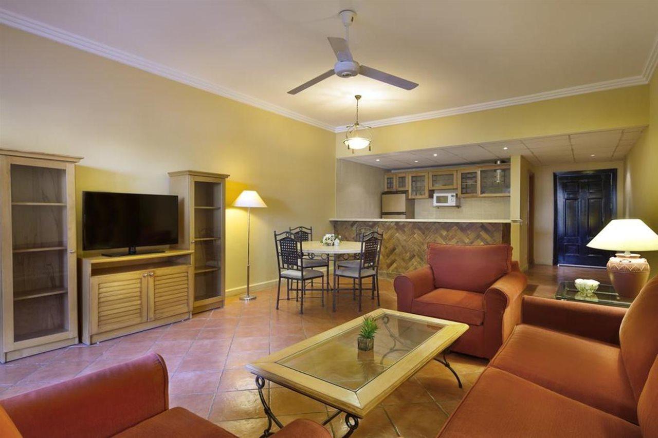 Sharm Dreams Vacation Club - Aqua Park Hotel Exterior photo A living room in a typical condominium