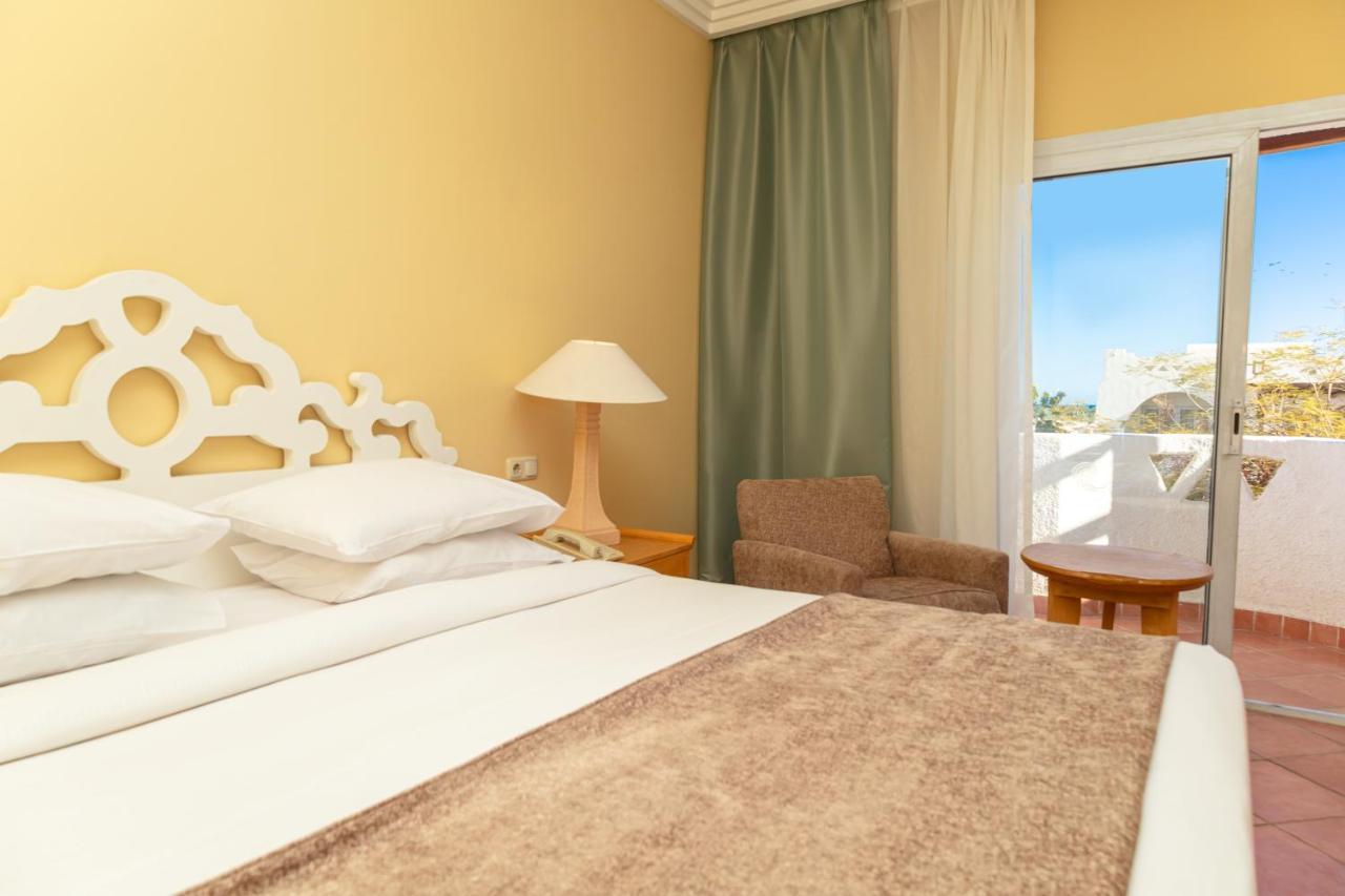 Sharm Dreams Vacation Club - Aqua Park Hotel Exterior photo A bedroom at the hotel